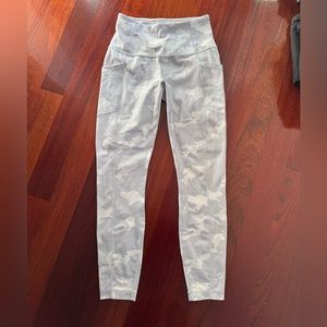 Yogalicious White Camo Workout Leggings - Size XS - never worn